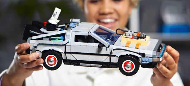 Nicht nur für „Back to the Future“-Fans: Neu von LEGO: DeLorean DMC-12 Zeitmaschine (10300)