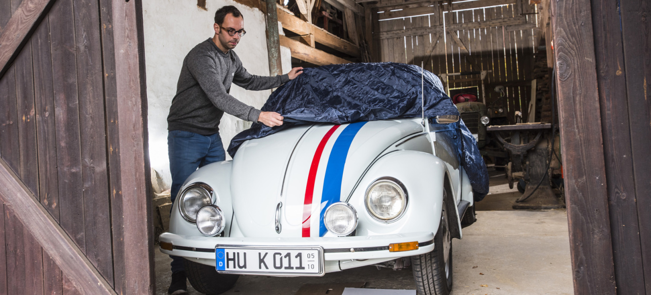 Die Motorräder für die Kinder 11 Jahre auf dem Benzin