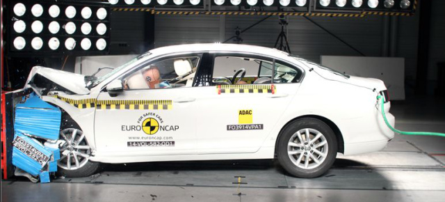 Mittelklasse im Crashtest: Fünf-Sterne für Ford Mondeo und VW Passat im Euro NCAP-Crashtest