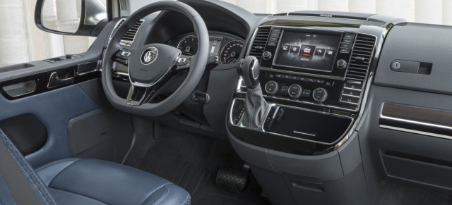 Der VW T5 Multivan Alltrack mit Golf 7 Navi und Innenraumfacelift: Bekannte Optik, aber ein neues Innenleben für den T5. 