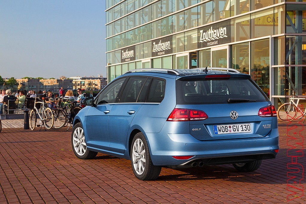 Die Bilder des neuen Golf 7 Variant Erste Probefahrt im