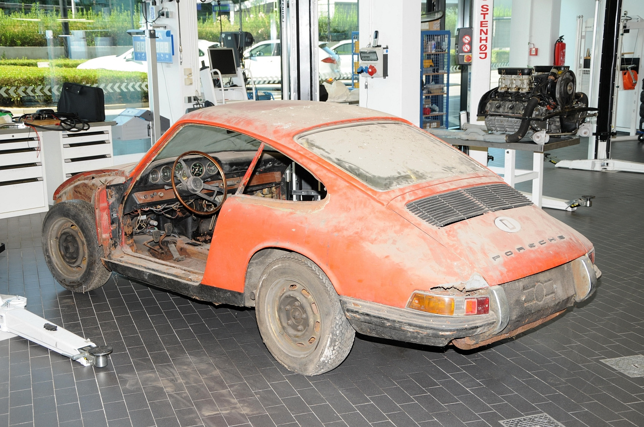 PorscheSonderschau zum Scheunenfund Der Porsche 911