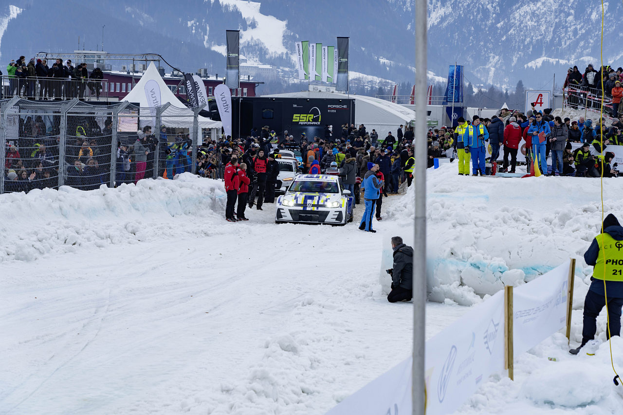 GP Ice Race mit ZuschauerRekord und begeisternder Action in Zell am