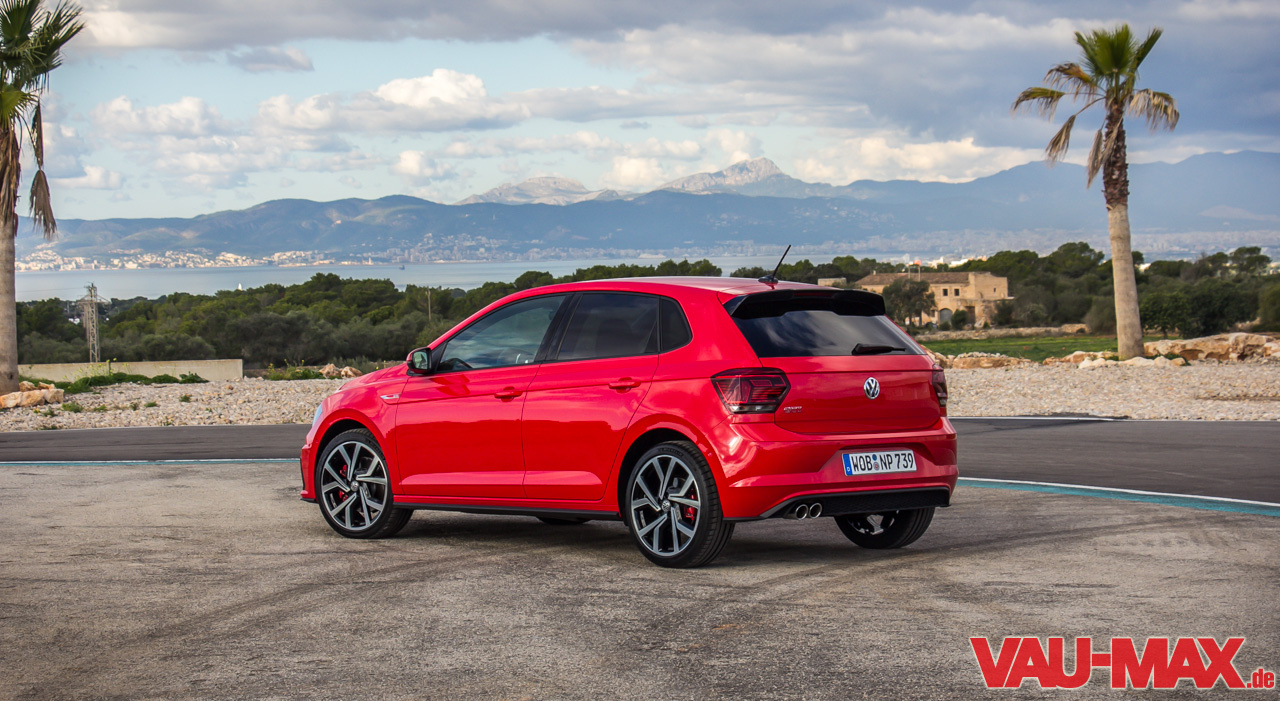 Alle Detailbilder zum 2018er Polo GTI (Typ AW): Erste Ausfahrt im neuen VW  Polo GTI 2.0 TSI DSG (2018) - Fotostrecke - VAU-MAX - Das kostenlose  Performance-Magazin