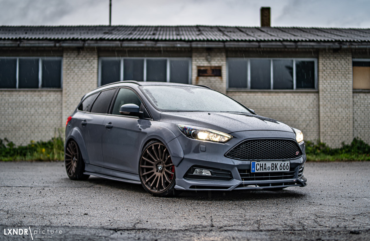 Eco-Boost statt Tuning-Frust am Ford Focus ST Turnier: Kann denn Tuning  Urlaub sein? - Tuning - VAU-MAX - Das kostenlose Performance-Magazin