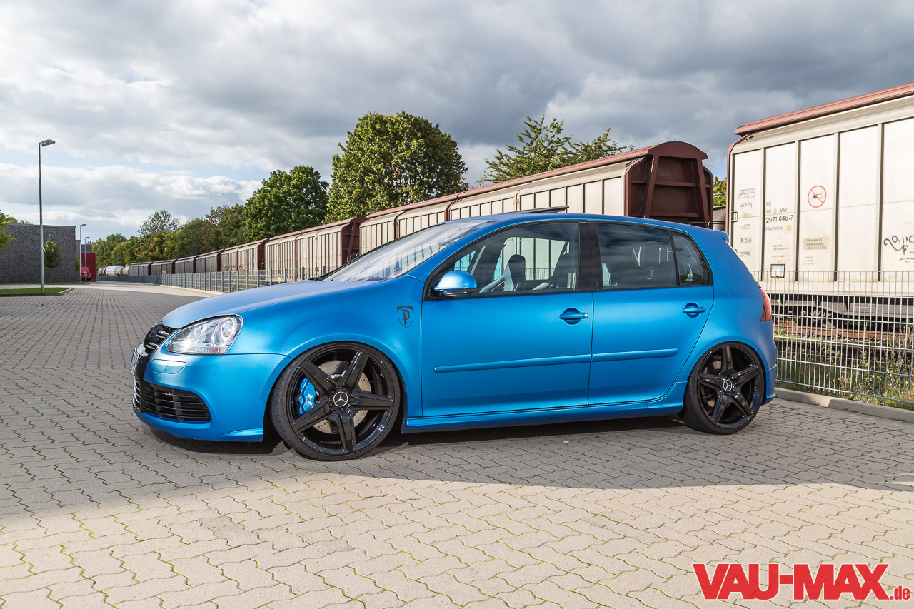 The real thing: VW Golf 5 R32 macht blau - Auto der Woche - VAU