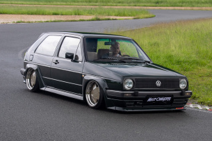 Bodykit wie vom anderen Stern und Airride im VW Golf 2: Ein Klassiker im neuen Glanz