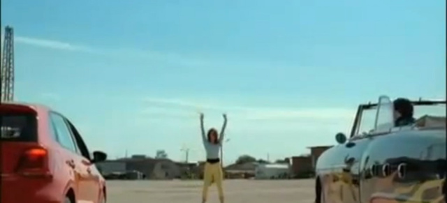 Video: Der neue Polo Werbespot: Coole Autos, schöne Frauen und mittendrin der neue Polo