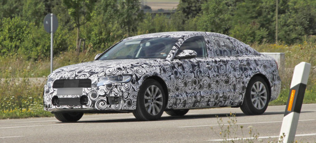 Erste Bilder vom neuen Audi A6  Der Prototyp ist auf Testfahrt: 2012er Audi A6  VAU-MAX hat die ersten Erlkönig-Bilder
