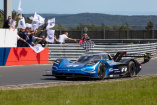 Der VW ID.R knackt den Rundenrekord auf der Nordschleife: Hochspannung mit Happy End!