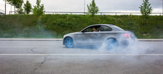 Mit Leib und Seele  gesupertes BMW 1er M-Coupé aus dem Alpenland: Von wegen Schweizer Zurückhaltung: Dieser 1er lässt es krachen!