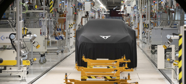Seat investiert massiv in Produktion, Batterielogistik und neue Farben – auch der VW ID. Polo läuft hier vom Band.: Cupra Raval vor Serienstart: Martorell rüstet sich für die Elektro-Offensive