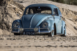 Blond steht nicht nur Skandinaviern gut: Auch heute noch ein Hingucker: 1957er Strandschönheit