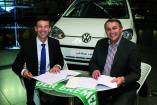Werder Bremen fährt weiter Volkswagen: Bis 2013 bleibt VW als Sponsor an Bord