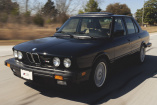 Sechs Richtige: Der schwarze Hai: BMW M5 E28 als US-Version