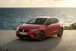 Zum 75. Markenjubiläum frischt Seat den Ibiza mit neuen LED-Leuchten und Feinschliff im Innenraum auf – doch echte Technikneuheiten fehlen: Forever Young – der Seat Ibiza 2026 bleibt sich treu