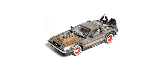 Cooles Weihnachtsgeschenk - DeLorean DMC-12 als Festplatte: Zurück in die Zukunft? US-Car Filmstar als Computer-Zubehör