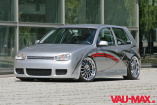 Sport und Style  Golf 4 R32 Tuning: 3.2 Liter Golf mit Airride und Custom Lackierung