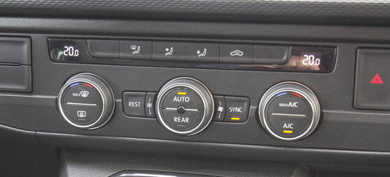 Mittelkonsole - Mittelkonsole Funktion - Bedienelemente im Auto