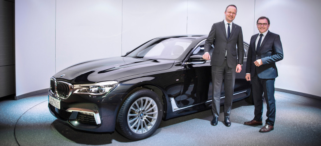 Premiere auf der Strasse: BMW liefert den ersten neuen Siebener aus