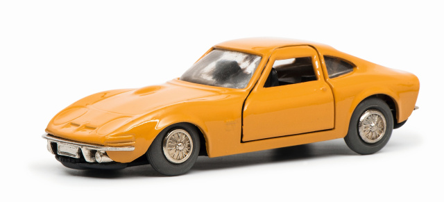 Opel GT als Micro Racer von Schuco in 1:40: En miniature
