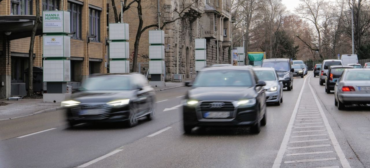 Euro 7, neue Typklassen, Führerschein-Umtausch und höhere CO₂-Preise – wir zeigen dir, was sich 2026 für Autofahrer ändert.: Autojahr 2026: Diese Änderungen erwarten dich beim Fahren, Tanken und Versichern