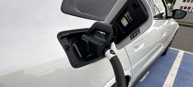 THG-Prämie 2025: Frist endet am 15. November – Jetzt schnell über 100 Euro sichern: Elektroauto-Halter aufgepasst: Wer seine THG-Prämie für 2025 noch nicht beantragt hat, muss bis Samstag handeln