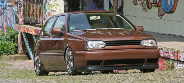Die Post ist da: Raus aus dem Alltag  Golf 3 GTI Tuning: Airride und Airbrush-Lackierung im 20 Jahre GTI Sondermodell