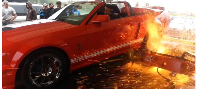 Video:  Shelby GT 500 schrottet Leistungsprüfstand: Zu viel Leistung = Totalschaden!