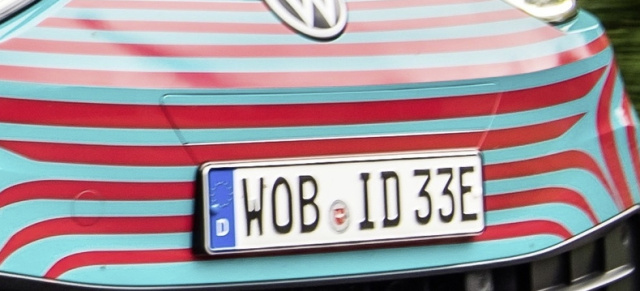 Was da wohl dahintersteckt?: VW ID.3 mit mysteriöser Klappe