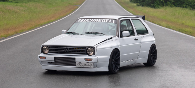 Das Runde muss ins Eckige: Brutaler Breitbau VW Golf 2 mit Turbo-Power