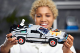 Nicht nur für „Back to the Future“-Fans: Neu von LEGO: DeLorean DMC-12 Zeitmaschine (10300)