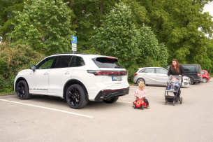 Schäden in Höhe von rund 4,5 Milliarden Euro: ADAC-Test zeigt Schwächen bei rückwärtigen Notbremsassistenten vieler Hersteller