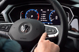 So einfach lassen sich die Tacho-Inhalte ändern am T-Roc T-Cross & Polo: VW View-Taste - Versteckte Doppel-Funktion am MuFu-Lenkrad