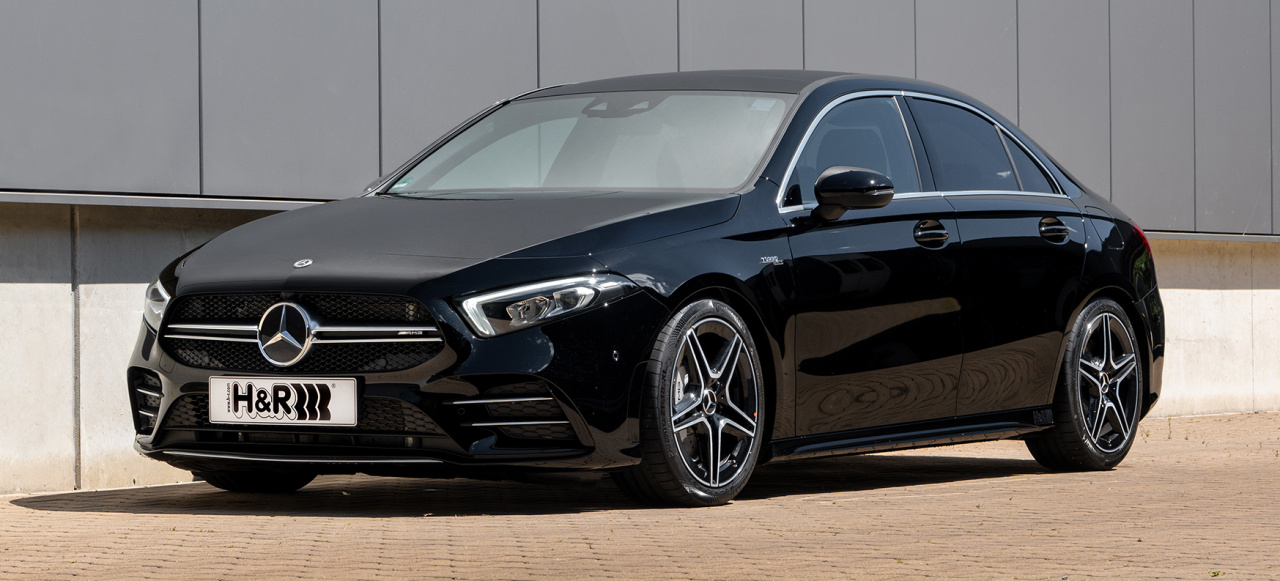 H R Sportfedern Fur Die Mercedes Amg A 35 Limousine Noch Mehr Spass Mit Dem Einstiegsmodell News Vau Max Das Kostenlose Performance Magazin
