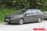 VW Passat Variant 2012  Erlkönigbilder des neuen Passat Kombi: Erwischt  Passat Facelift bei Bremstests in den Bergen