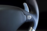 Griffiges Tuning: Raid Daytona GT : Airbaglenkrad mit Wippenschaltung
Oberfläche aus edlen Leder- und Alu-Elementen
