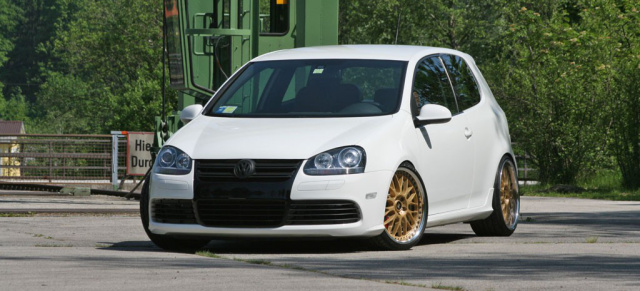 Image ist alles - Golf 5 GTI Tuning aus Italien: Ein GTI im R32-Look und feiner Innenausstattung