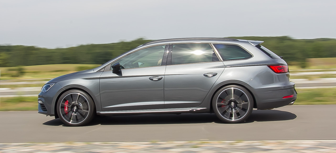 Video-Fahrbericht zum 2018er Seat Leon Cupra 300 ST 4drive “Performance“: Cupra  Leon - Mehr Power, mehr Grip! - VAU-MAX-Inside - VAU-MAX - Das kostenlose  Performance-Magazin