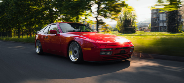 Rot steht ihm gut: Eleganter und tiefer Porsche 944 Turbo mit gepimpten BBS RS Felgen