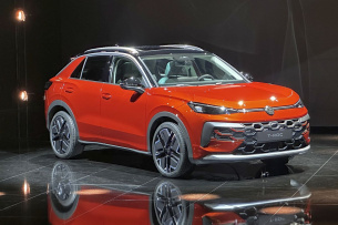 Volkswagen präsentiert die zweite Generation des T-Roc: mehr Größe, neue Antriebe, Hybrid-Premiere und modernste Technik: Neuauflage des Bestsellers: Der neue VW T-Roc (2026) + VIDEO