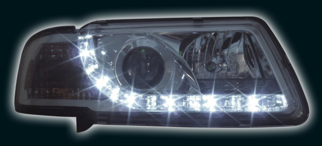 Neu: Scheinwerfer mit LED Standlicht Leiste für Passat, Audi A3, & A4: 