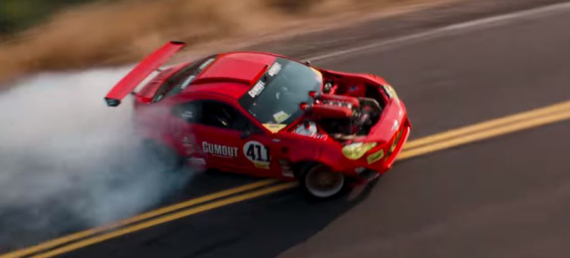 Crash-Video: So etwas passiert selbst einem Drift-Profi : Ryan Tuerck setzt den Toyota GT86 mit Ferrari-Motor gegen die “Wand“