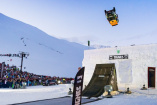 VIDEO: Total abgefahren! Weltweit erster Backflip mit einem MINI bei MONSTER Energy-Event: Guerlain Chicherit setzt mit seinem Rekordsprung die Pisten von Tignes in Brand.