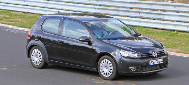 Mogelpackung am Nürburgring: der neue VW Golf 7 dreht seine Runden - verkleidet als Golf 6!: Erste Erlkönigfotos vom VW Golf VII 