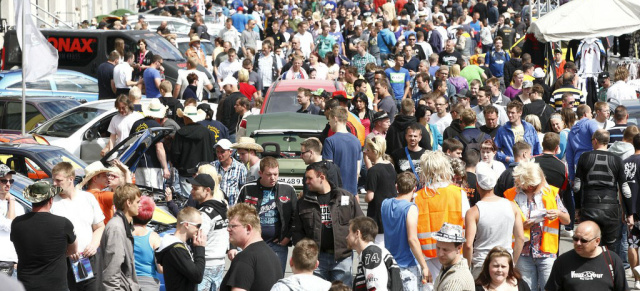 Leider geil! So war das Opeltreffen Oschersleben 2012: Was für den VW-Fan der Wörthersee ist, ist für die Opel-Freunde das Opeltreffen Oschersleben.