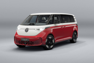 Allrad, One-Pedal-Driving und neue Features bringen den Elektro-Bulli 2026 aufs nächste Level: VW ID. Buzz 4MOTION: Mehr Power, mehr Technik, mehr Bulli als je zuvor