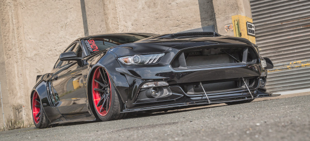 Das Alpha-Tier: Widebody Ford Mustang von Simon Motorsport