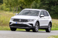 VW Studie: T-ROC gibt einen Ausblick auf den neuen Tiguan? (2014): T-ROC -  Eine Mischung aus Scirocco und Tiguan - VAU-MAX-Inside - VAU-MAX - Das  kostenlose Performance-Magazin