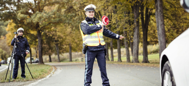 Von Führerschein-Umtausch über strengere Abgasnormen bis KI-Transparenz: 2026 bringt weitreichende Neuerungen: Diese neuen Regeln müssen Autofahrer 2026 kennen